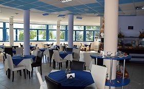 Sineva Park Hotel